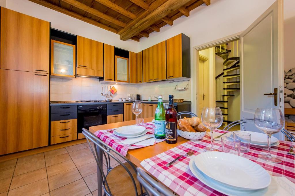 Le Residenze Del Conte Agudio Malgrate Room photo