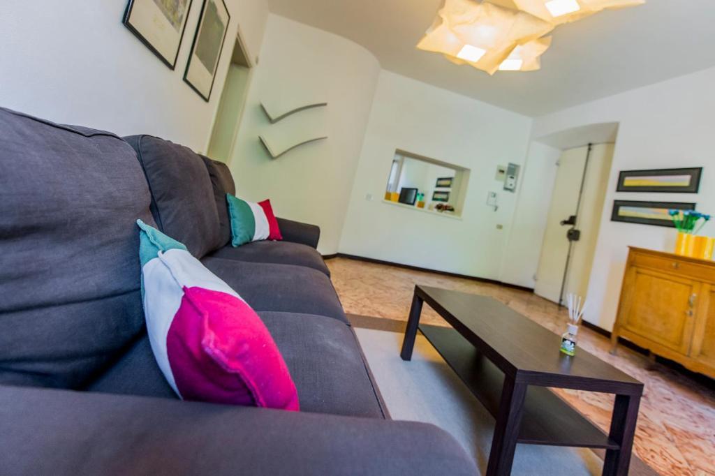 Le Residenze Del Conte Agudio Malgrate Room photo